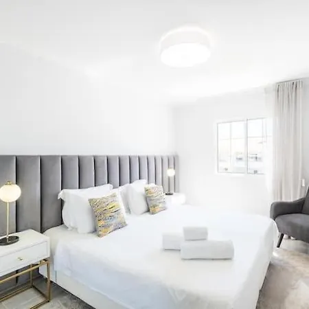 Maria - Complex With Tennis Court And Restaurant,pool