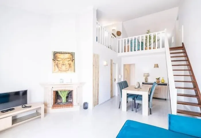 Maria - Complex With Tennis Court And Restaurant,pool アルブフェイラ