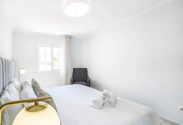 Maria - Complex With Tennis Court And Restaurant,pool