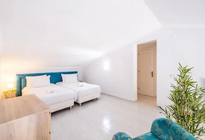 Maria - Complex With Tennis Court And Restaurant,pool 別荘