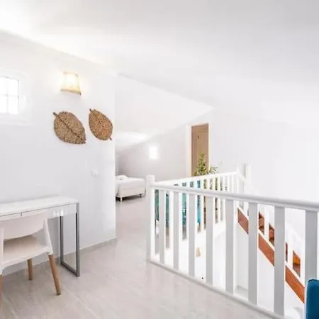 Βίλα Maria - Complex With Tennis Court And Restaurant,pool *